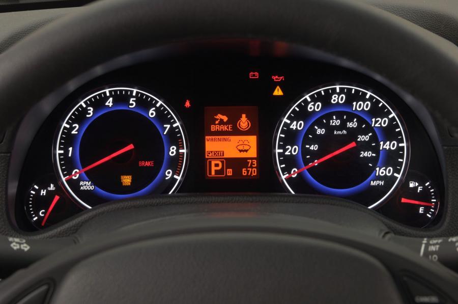  Infiniti G35 2007 года  (фото 10 из 21)